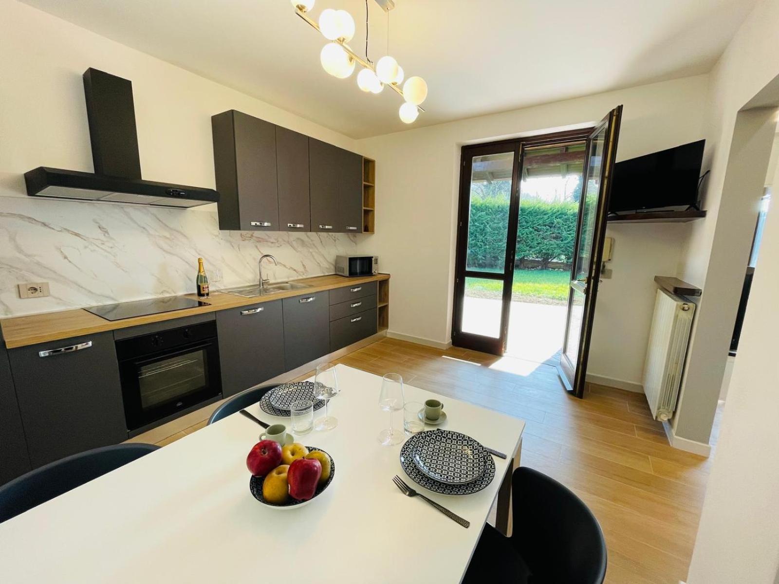 Holiday Flat In Villa San Gregorio With Pool Melazzo Eksteriør bilde